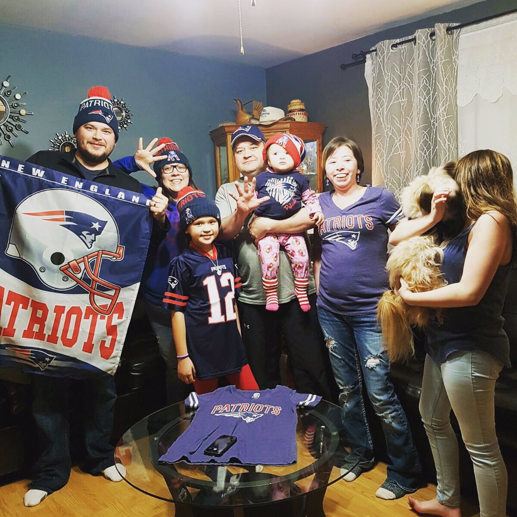 LydGould's tweet photo. Woo! Solid win! #PatsNation #Champs 🏆🏆 https://t.co/msoZ1cdcNM