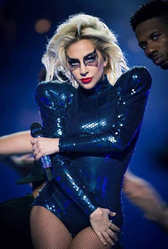 Kleiex's tweet photo. Para mi, el mejor medio tiempo femenino lo tiene Gaga, Luego B11 https://t.co/fCwlv3sEMY
