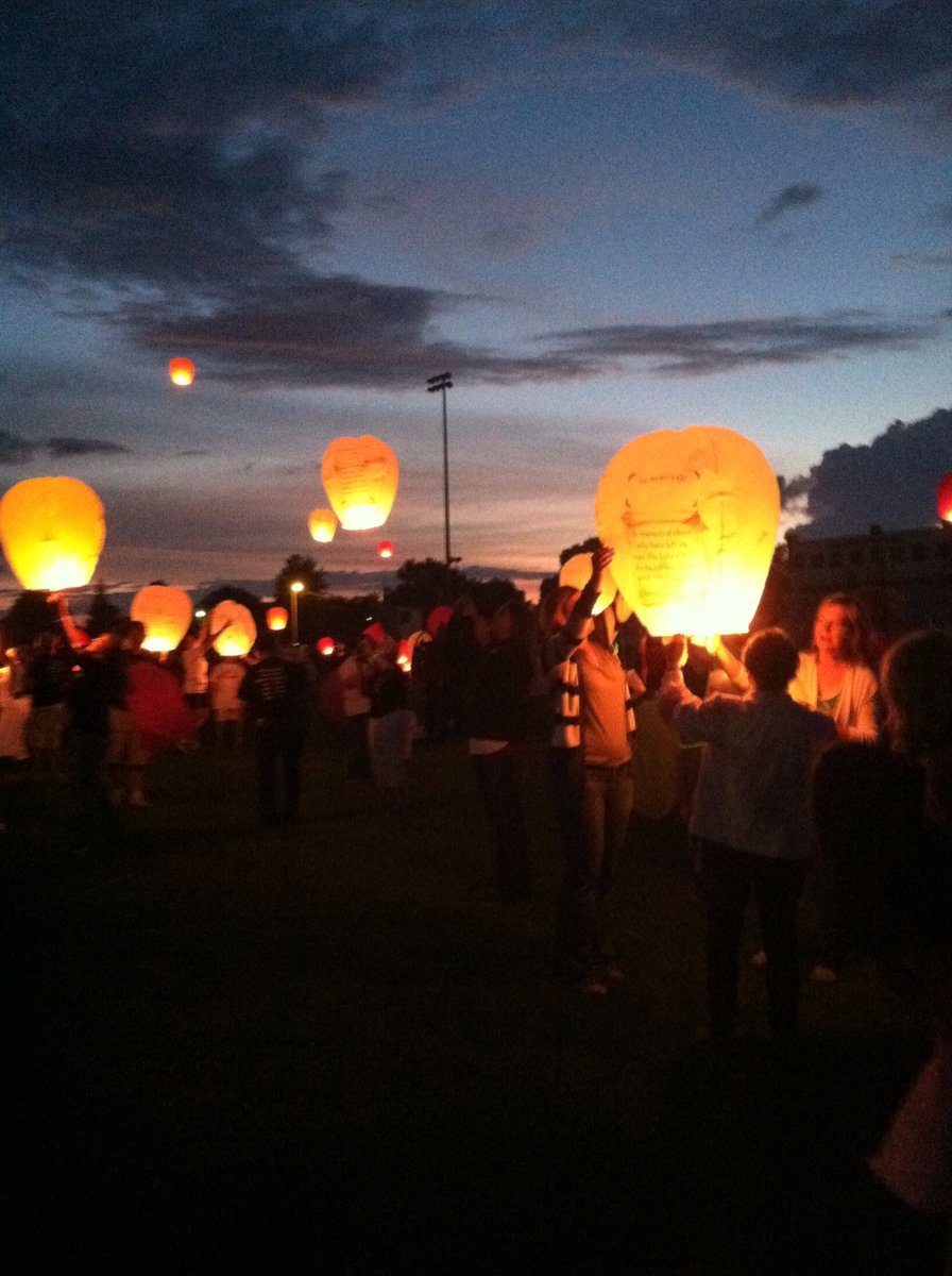 tlivers's tweet image. How to remember loved ones. #cancer4lifer  #tumorsofcourage #rememberinglovedones