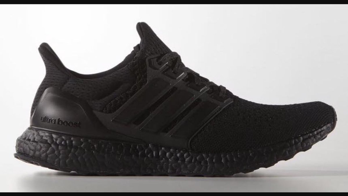 ShoeLorddd's tweet photo. Adidas ultra boost triple black ds size 11 $190 #ultraboost https://t.co/YuVCP0WwGC