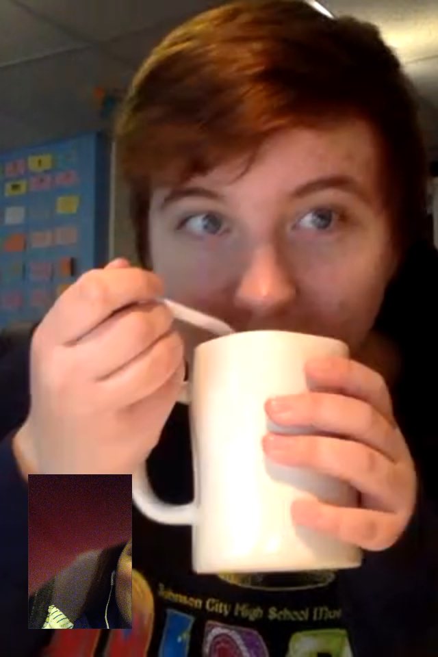 She's drinking tea with a spoon.. She's also allergic to the tea yet continues to drink it 😂 @beccawhh