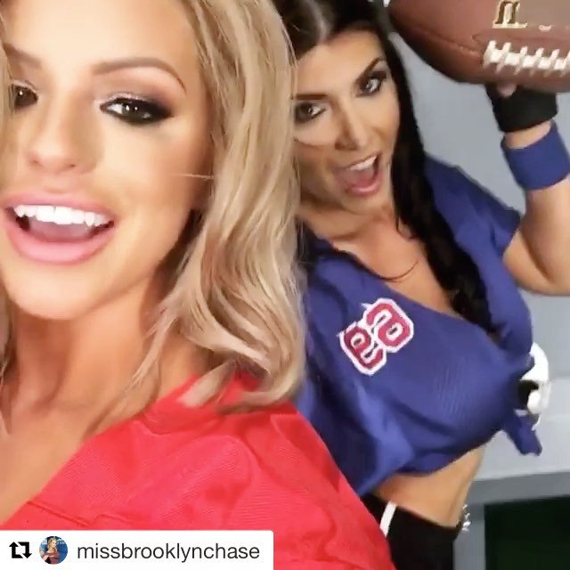 aioinstagram's tweet photo. #RomiRain #Romi #Rain Join us for #ZZHalftime in just about an hour on… https://t.co/ofkuSD8Xh5 #Hollywood #RomiRain #likeforfollow >> https://t.co/96daTMJLO0
