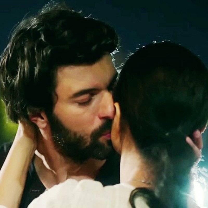 echa_psj's tweet photo. Miss you both 
#enginakyurek #tubabuyukustun #karaparaask #bestcouple https://t.co/zLFYvTfopS