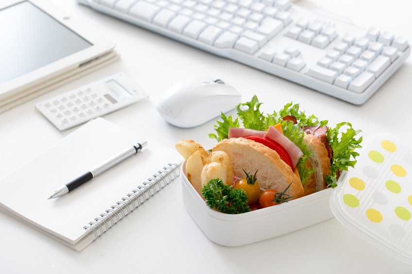 Health24com's tweet photo. Try these healthy, quick workday lunches https://t.co/bB0cL3zOkO https://t.co/uWvP4uiFJz