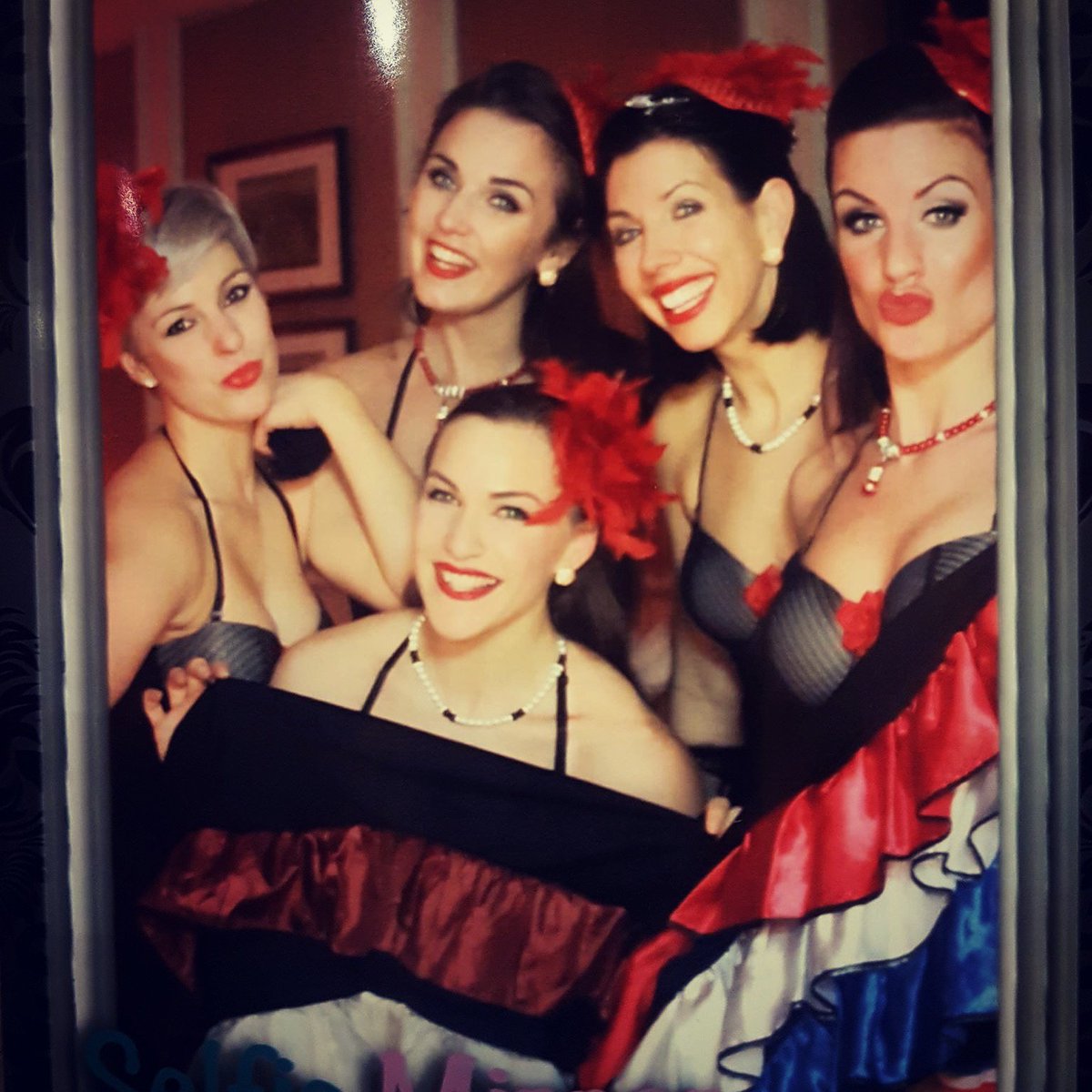 A fabulous evening <a href="/FourSeasons/">Four Seasons Hotels</a> Hampshire members ball :) 
#cancan #moulinrouge #redwhiteblue #dance #PhotoOfTheNight