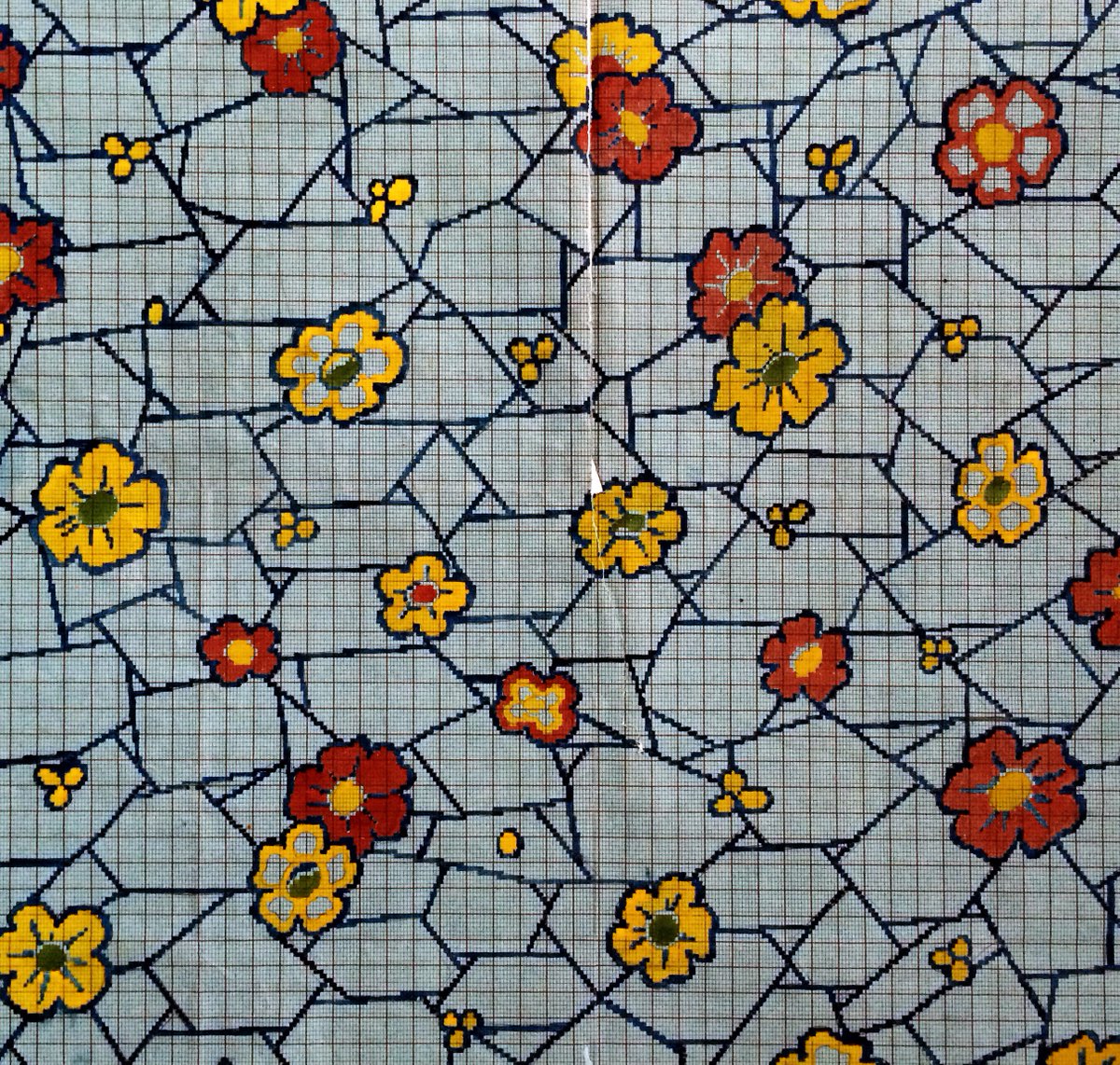 Gainsweaving's tweet photo. #inrepeat: We begin our week of #repeat with this lovely fractured #floral #weave draft in bold #primary #colours. #design #weaving #process https://t.co/Mg6DnMFBrl