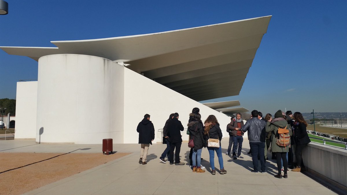 eduardotorroja's tweet photo. Comenzamos visita al Hipódromo de la Zarzuela con estudiantes de la ETSICCP de Valencia https://t.co/LGrlbU9LXY