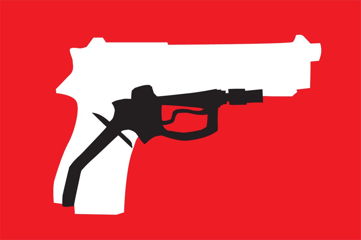 DesignAdelaide's tweet image. Stop #Trump and #Oil industry killing  #CleanEnergy. Wear this tee to spread awareness goo.gl/TBNPdS