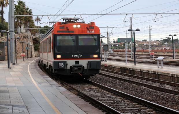 TARRAGONA
L’avaria d’un tren de mercaderies a Tarragona causa retards de 20 minuts a primera hora a tres línies de Regionals