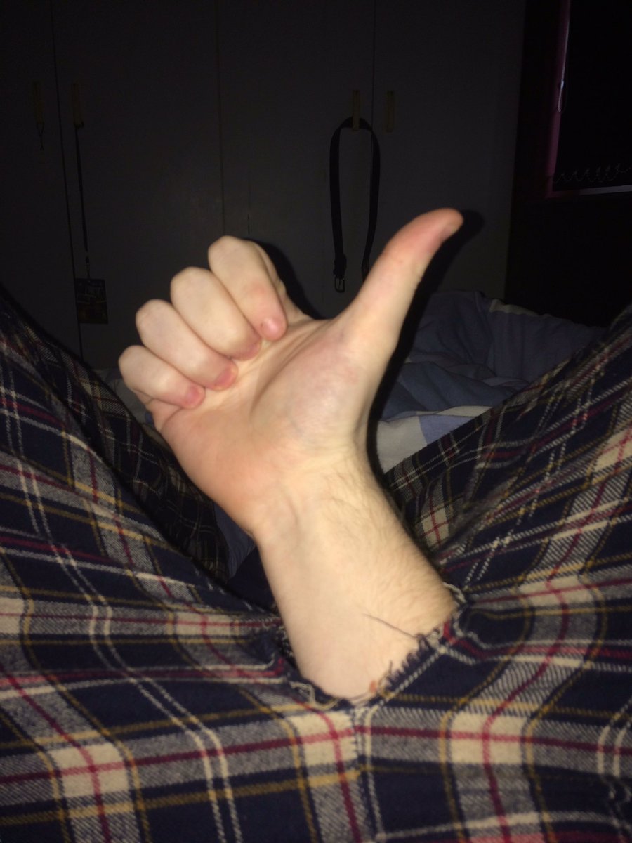 Stringfelloh's tweet image. Sending nudes that are consensual: