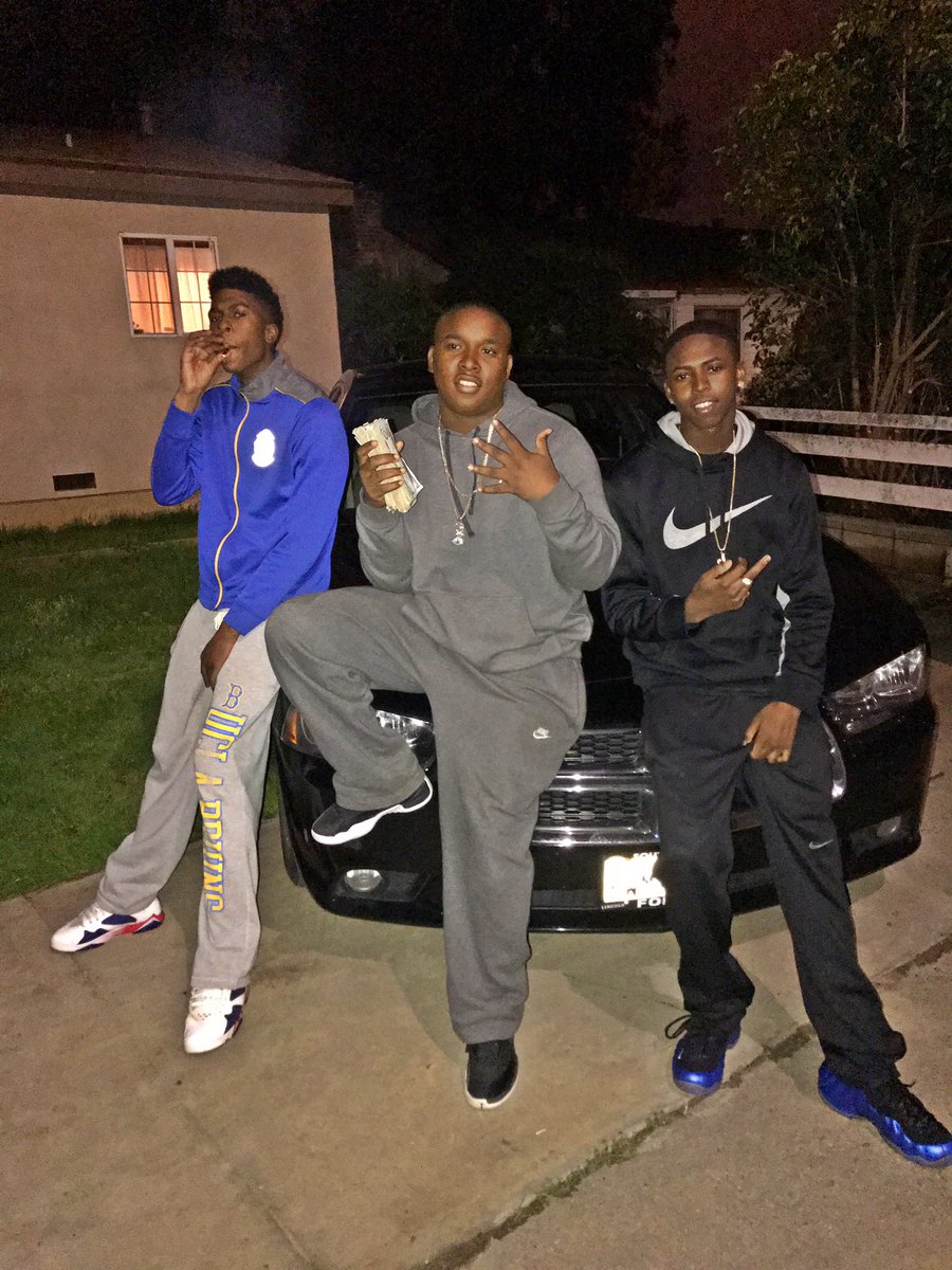 FLYASSKEVIN's tweet photo. Kept it real wit all my niggas and that's a fact 👑🤑💸❗ https://t.co/y4svYrBqoV