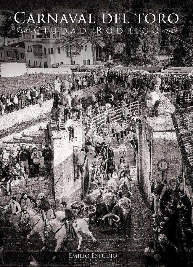 carnavaldeltoro's tweet photo. Tierra Charra 1930:“He aquí el más bello momento mirobrigense;el único momento perfectamente bello..." #Faltan30Días https://t.co/9VHqbphSir