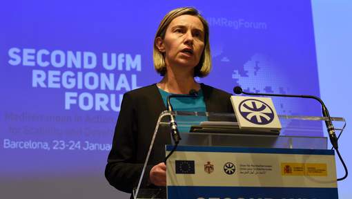 Symbol_FR's tweet photo. Échanges `#encourageants` entre #Sebie et #Kosovo #UE #socialmedia #hrw https://t.co/LdpNw6wAto https://t.co/woyfwcsB69