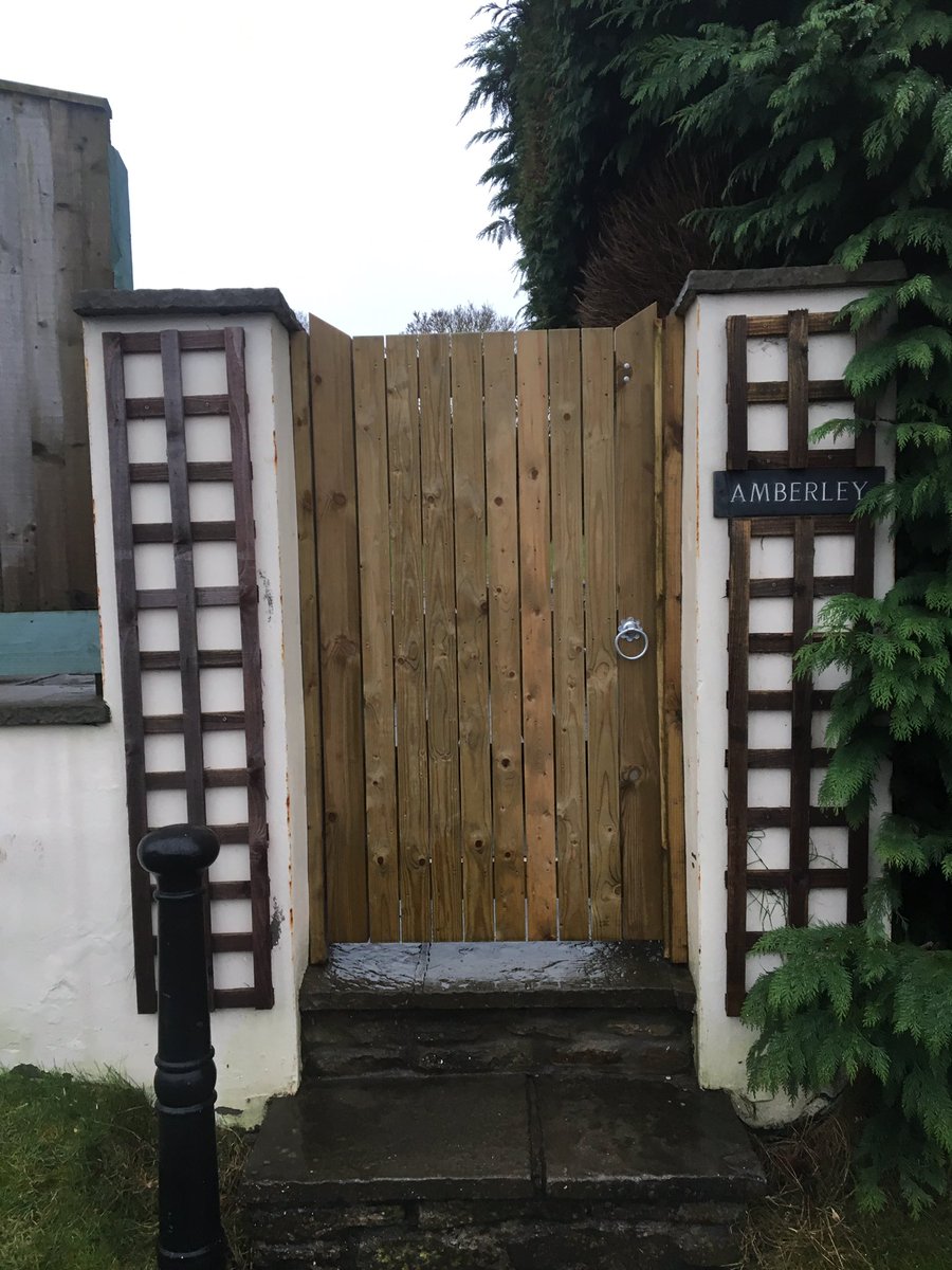 EvolutionTrees's tweet image. Gate installation #evolutiongroupltd