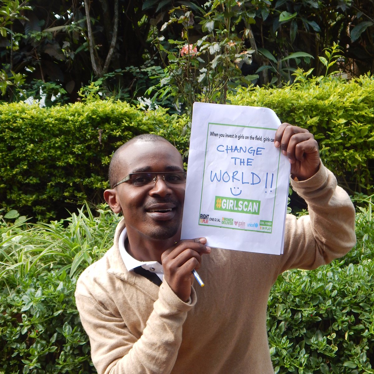 KenyaSRHR's tweet photo. When you invest in girls in the field, girls can change the world #SRHR4all #Champions4Change #girlscan https://t.co/T17y8T3kvX