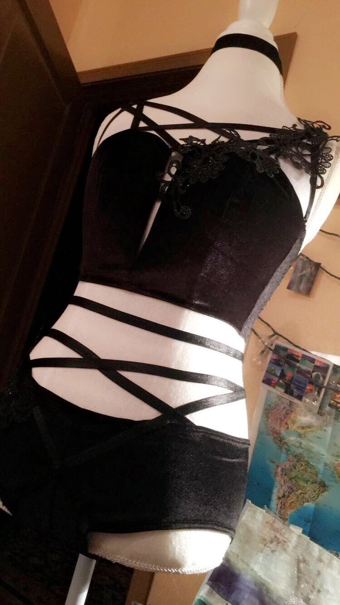 ReadySetRave's tweet photo. The process start to finish. 
@Excision 
Owners Original Velvet Edge Set
#readysetrave #ravegirls #raveoutfit #rave https://t.co/OnjTwyTokK