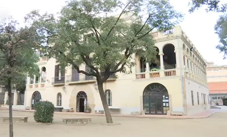 BCN_SantAndreu's tweet photo. L'Escola Ignasi Iglésias, que ha obert una línia nova aquest any, ampliarà les seves instal·lacions el 2018. Mira: https://t.co/BSzhyw8srx https://t.co/MjSlhED6tU