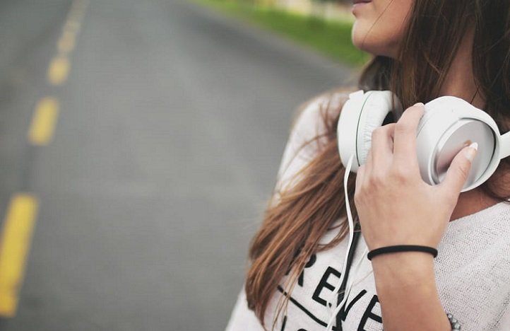 setupmedia's tweet photo. ¿Sabes cómo beneficia el 'brand jingle' a las marcas? Hoy te lo explicamos en el blog de #SetUp https://t.co/j4vyBanIpj https://t.co/gZZeVVoKw3