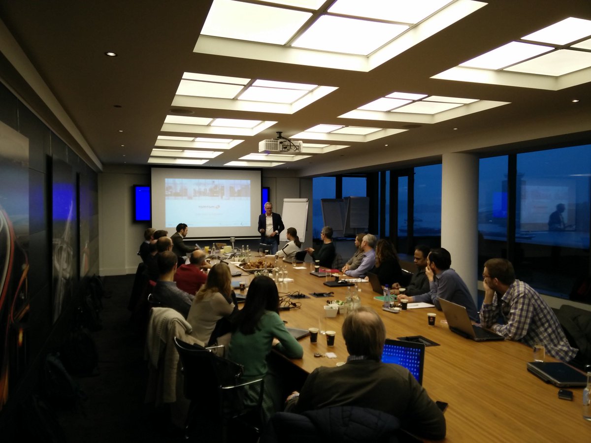 Rmonne's tweet photo. Lex Knape, Chief Data Science Officer at @ORTEC, and @TheAnalyticsAc lecturer, providing a lecture in the "AI for dummies" course at @TomTom https://t.co/lE8RxwYsvn
