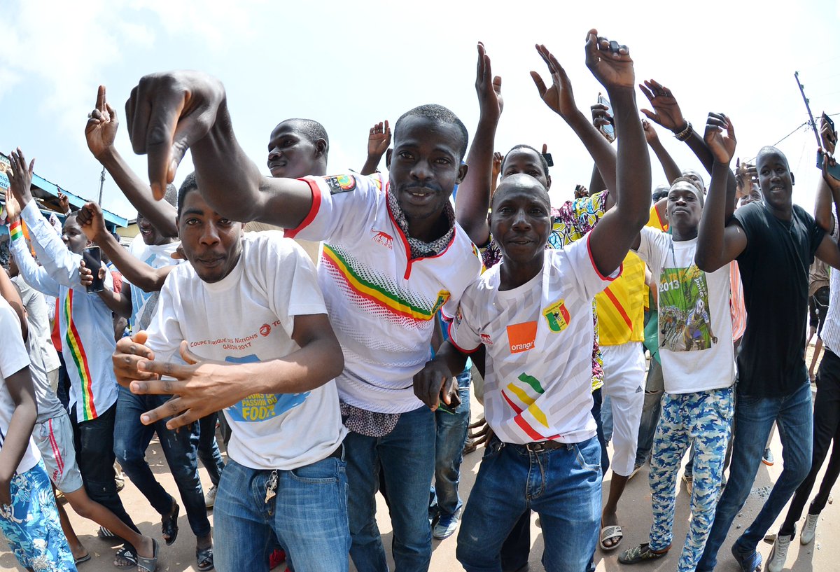 BackpageMedia's tweet photo. Mali fans welcoming their home team on arrival at Oyem Airport in #Gabon for #AFCON Photographer: Samuel Shivambu from @BackpagePix #AFCON https://t.co/on8yAC8ORU