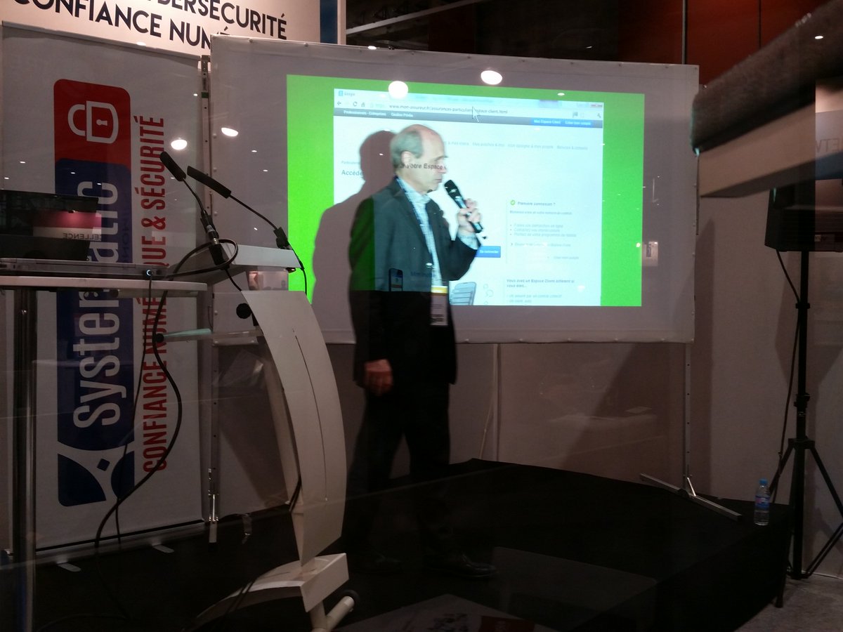 Cyril_Fa's tweet photo. @FIC_fr FIC2017 2e journée - Conférence #inWebo Authentification Forte
@InWeboTech https://t.co/HpfeGiCPoG