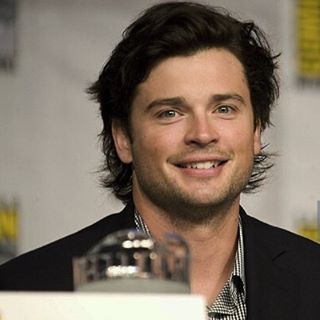 FruitPunch10's tweet photo. Tom Welling is so cute here! #TomWelling #Smallville #ComicCon2010 I need this cute guy to come back into my life. #NOWNOWNOW #PLEASE https://t.co/egKCyNP5Pj