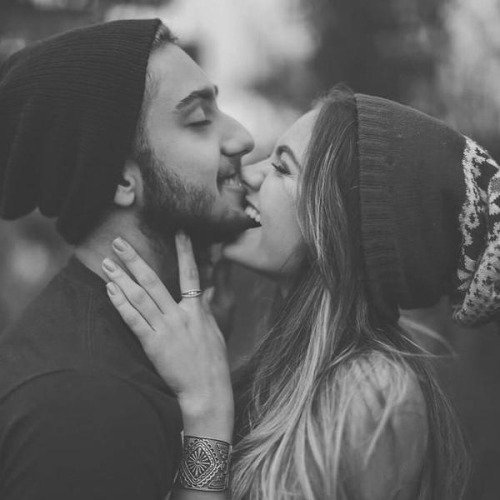 そもそも気持ちが入ってないとセックスなんてできないよ。そうわかってて踏み込んだのは自分の責任。
でもそんなの関係なく軽い気持ちで毎回誘うなんてズルい。