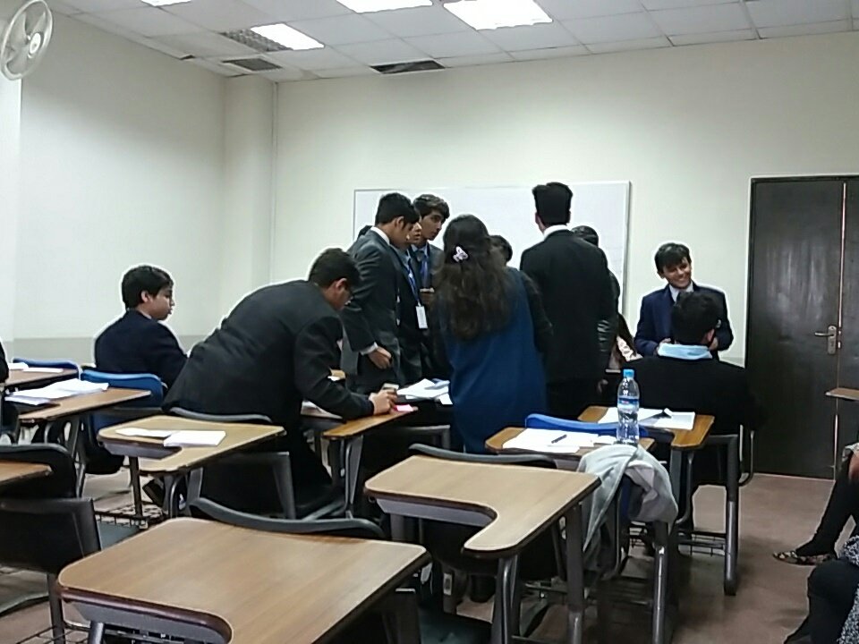 FORMUNFCC's tweet photo. Debates going on in the committee sessions https://t.co/60fdvy2hZx