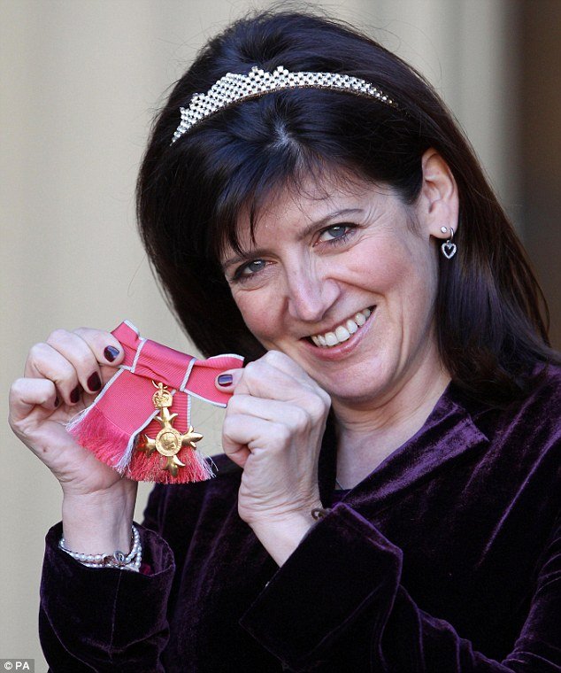 Happy Birthday to Emma Freud OBE who was credited as Script Editor for Vincent and the Doctor. 
