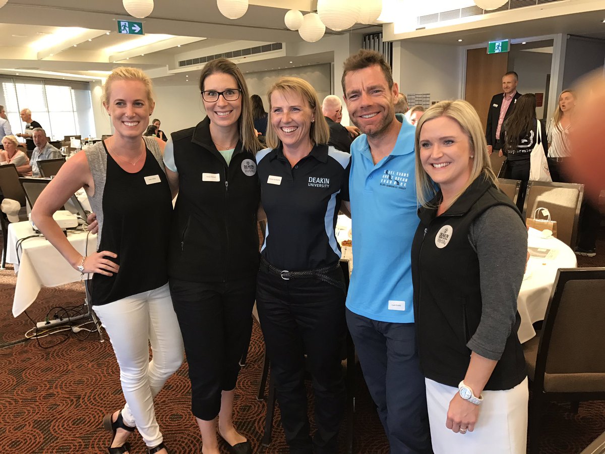 KatieRowe00's tweet photo. The #DeakinWISE team - excited to meet @CadelOfficial and welcome the strong field of athletes competing in the #DeakinWomensRace on Sat! https://t.co/wIPZe3XHDU