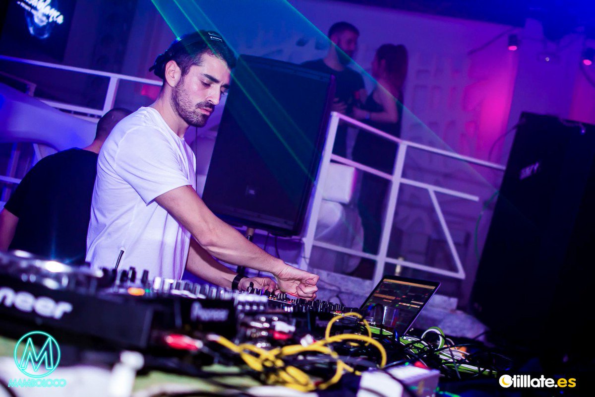 tilllatespain's tweet photo. Disfrutando del musicón de @PabloLuqueBCN en la fiesta Mamboloco https://t.co/t8FnR1mz2h https://t.co/rFBvsQ0k0v