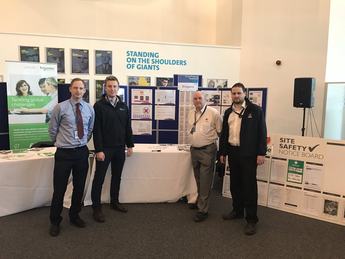 RR_Contract's tweet photo. The Projects team are also on hand to discuss future plans for the workplace here in Bristol #1team #GPRoadshow #Collaboration https://t.co/LvVTpuClJw