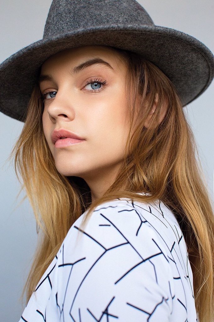 EmployeesOBarRP's tweet photo. Reagan Genevieve Miller, 21, Moda Editörü, Ziyaretçi. https://t.co/XFjiRLNq4G