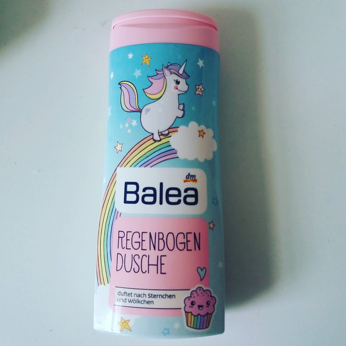 1jojournal's tweet photo. #Regenbogen #Dusche 
Gibt es bei  #dm 
https://t.co/I0wyW0xmvv https://t.co/EV4TKFqLYw