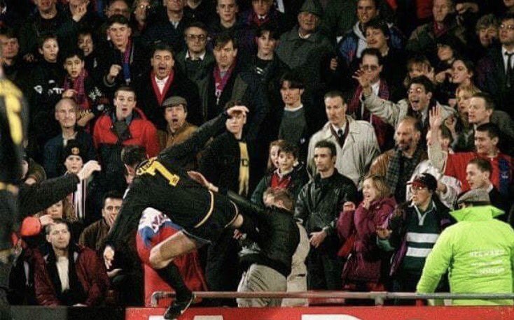 Hampoe's tweet photo. Heute vor 22 Jahren! Éric #Cantona Cantona would have done this '33 too. #fightracism https://t.co/bF7ep8RUgA