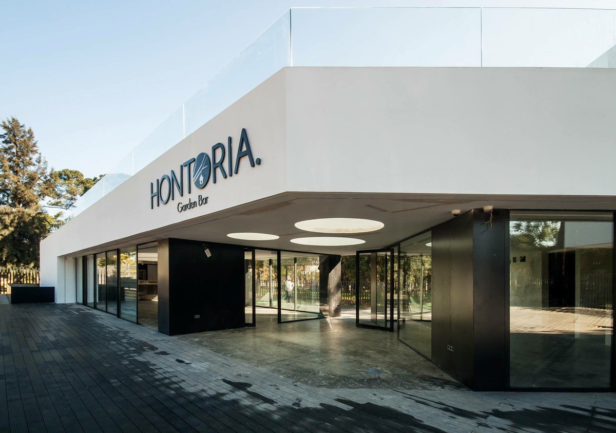 PUERTOCLEAN's tweet photo. Comenzamos con la Limpieza de obra y Mantenimiento de Hontoria Garden Bar #comprometidos https://t.co/zxvYasM43T