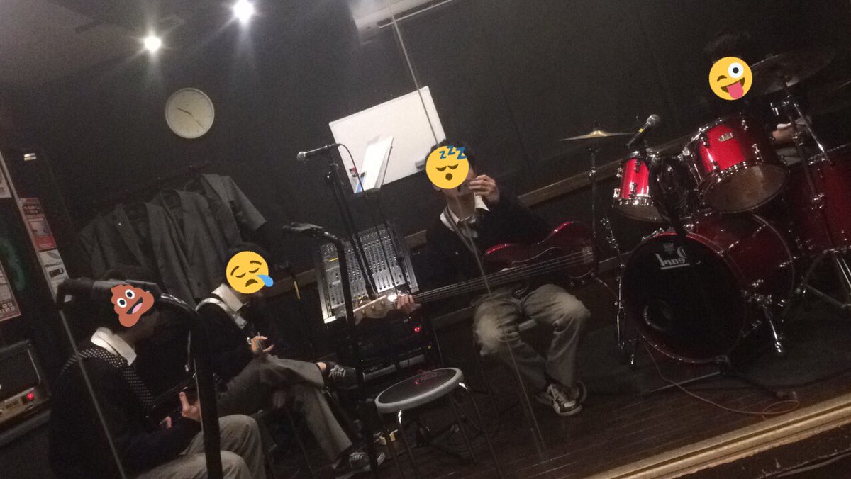 a light sleeper tweet media