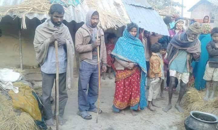 onlinesuchana's tweet photo. यस्तो छ सप्तरीको गम्हरियामा ३ परिवारको अवस्था,(भिडियो सहित)
https://t.co/niq3wC4D1f https://t.co/5VgK4RSZ2T
