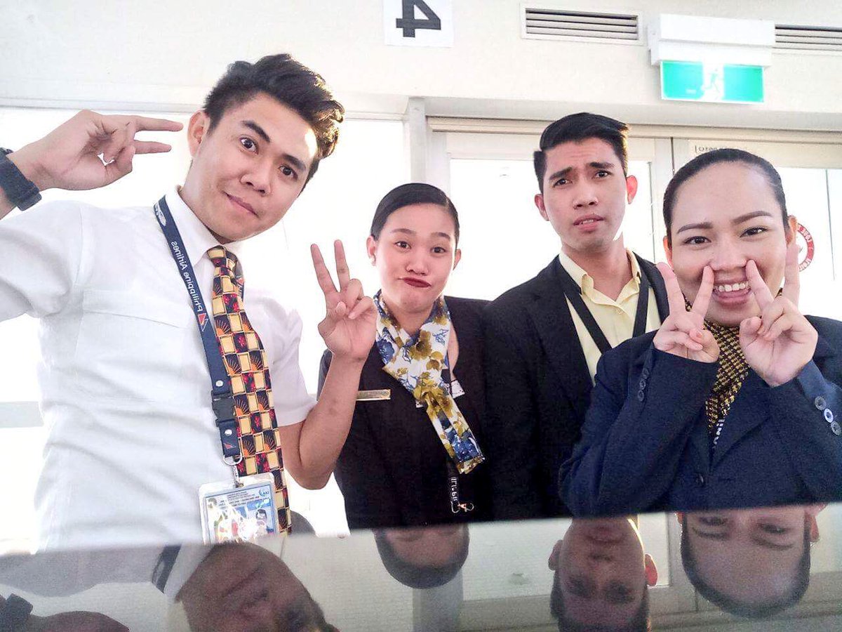 TonColmo's tweet photo. Upbeat-ing afternoon's shift 👌🏻 #GateAgents https://t.co/jSmrtoxwMm