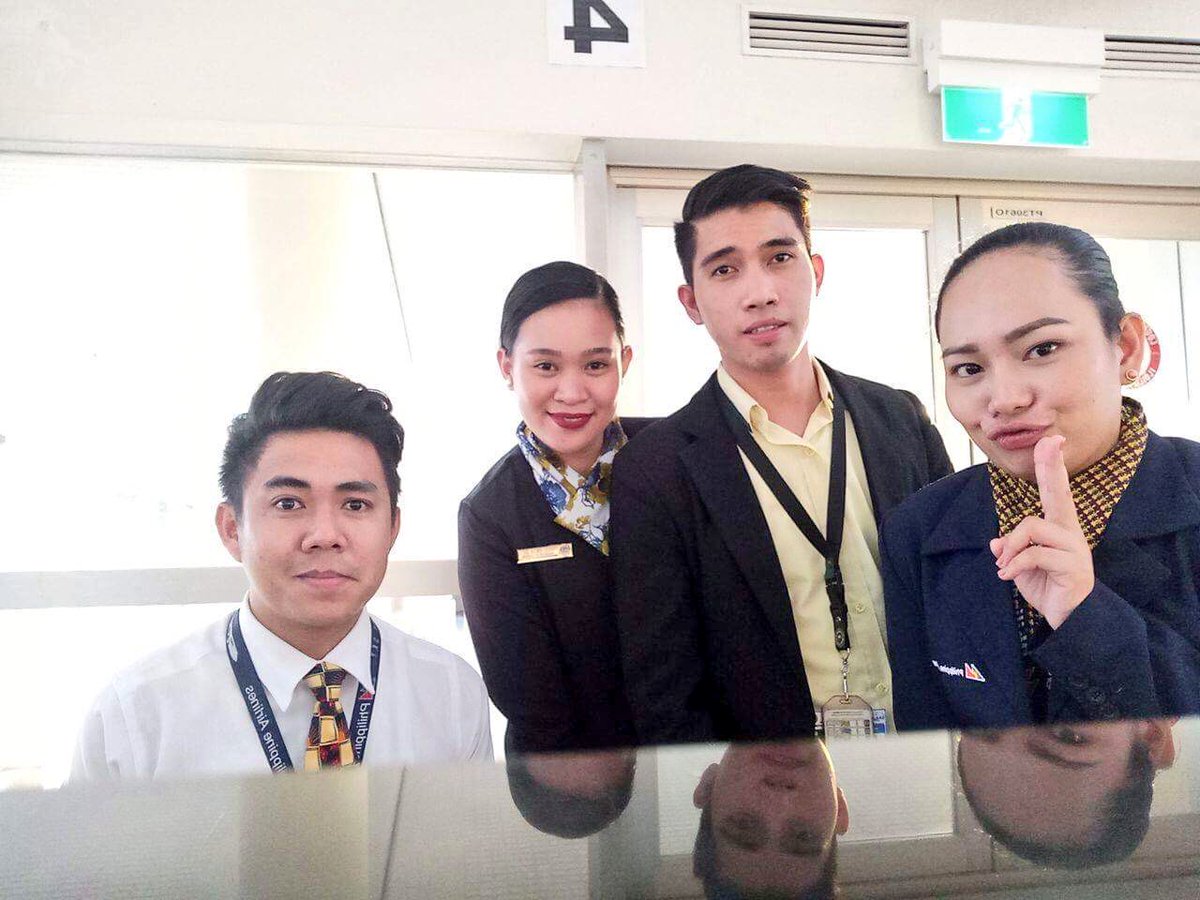TonColmo's tweet photo. Upbeat-ing afternoon's shift 👌🏻 #GateAgents https://t.co/jSmrtoxwMm