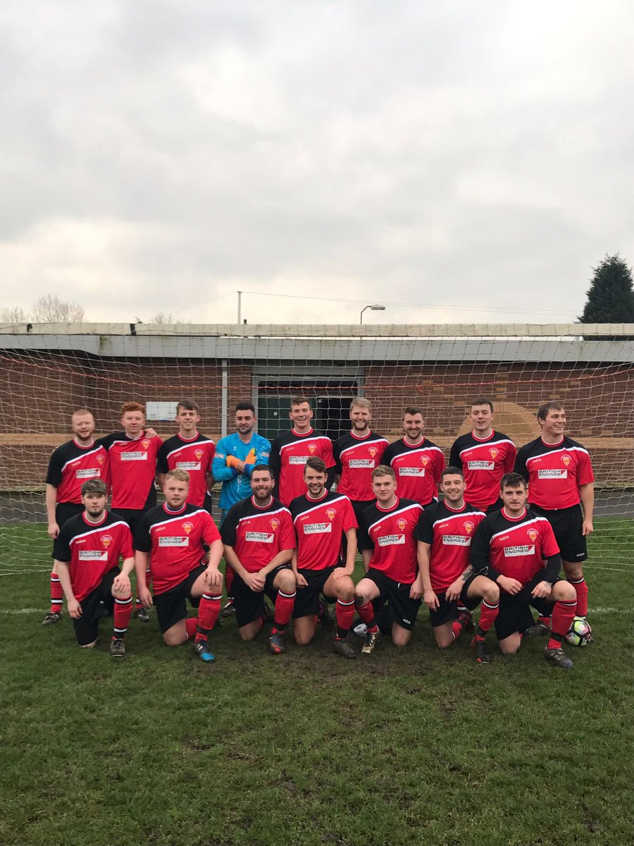 HeatonMedFC's tweet photo. The lads modelling our brand new kits on Sunday, massive thanks to @BritishEngines for their sponsorship of the club https://t.co/6uslYOfnNq