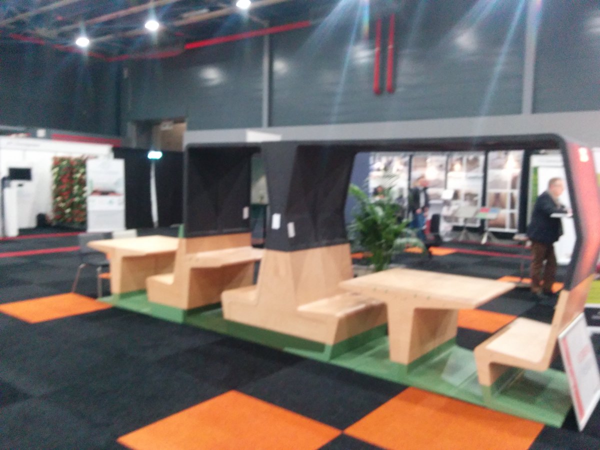 KarlijnJonker's tweet image. Beurs Facilitair is van start! Gispen is er klaar voor! Kom je buurten in ons Circulaire Café? #CE #beursfacilitair