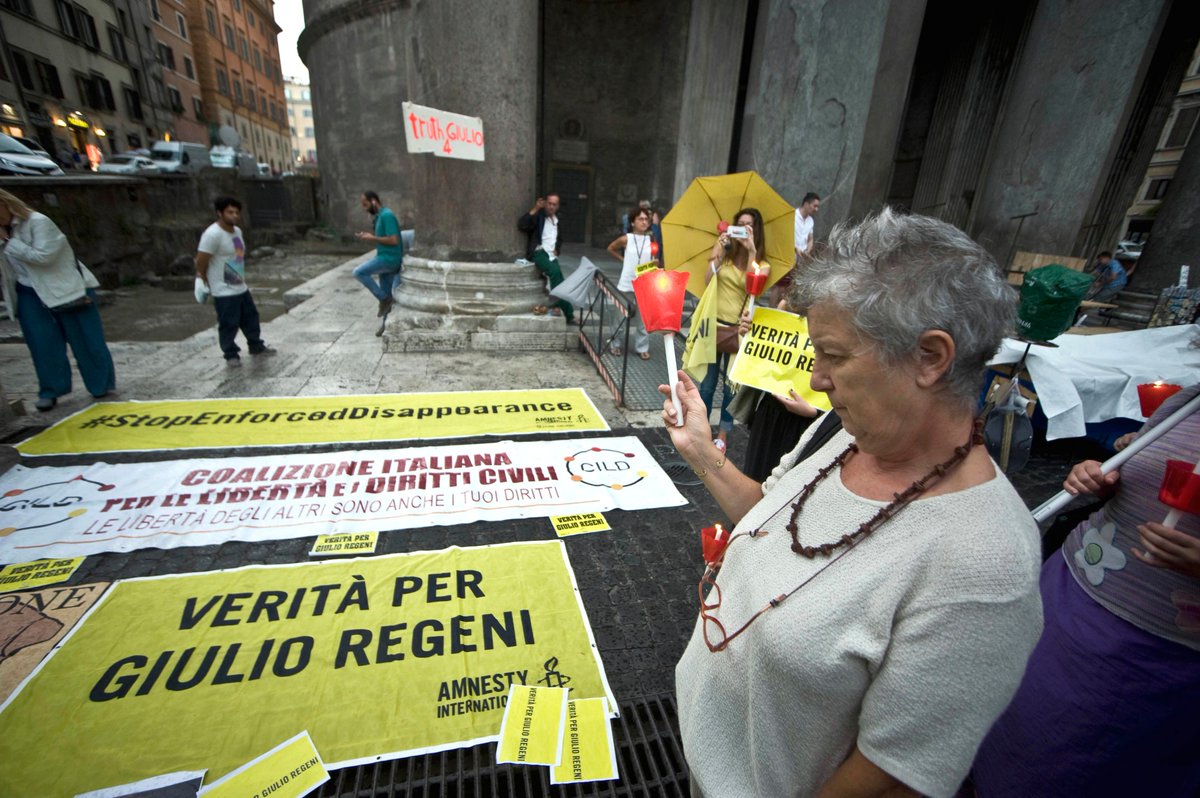collettiva_news's tweet photo. #365giornisenzagiulio : anche la Cgil in piazza oggi a Roma per chiedere la verità https://t.co/MOk0muXZnd https://t.co/MaEMo4nSYH