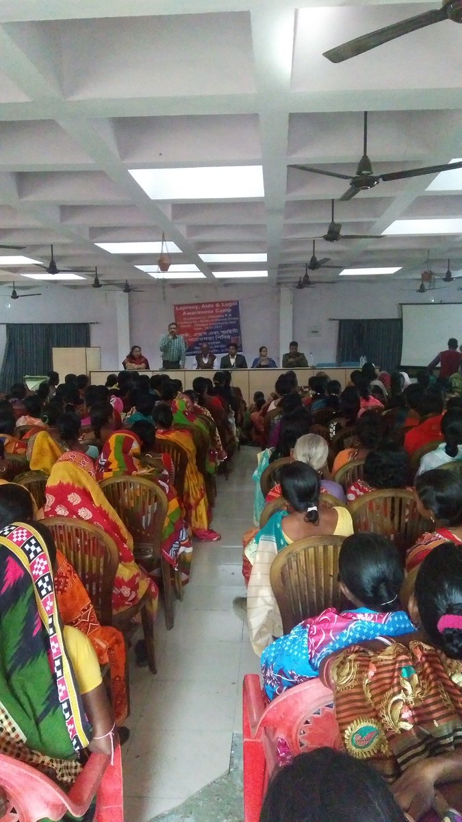 spbankura's tweet photo. #ChhatnaPS organised a #AwarenessProgramme on 24.1.17 to aware people about various social issues #ProjectJagaran. https://t.co/ufdjbBDo4K