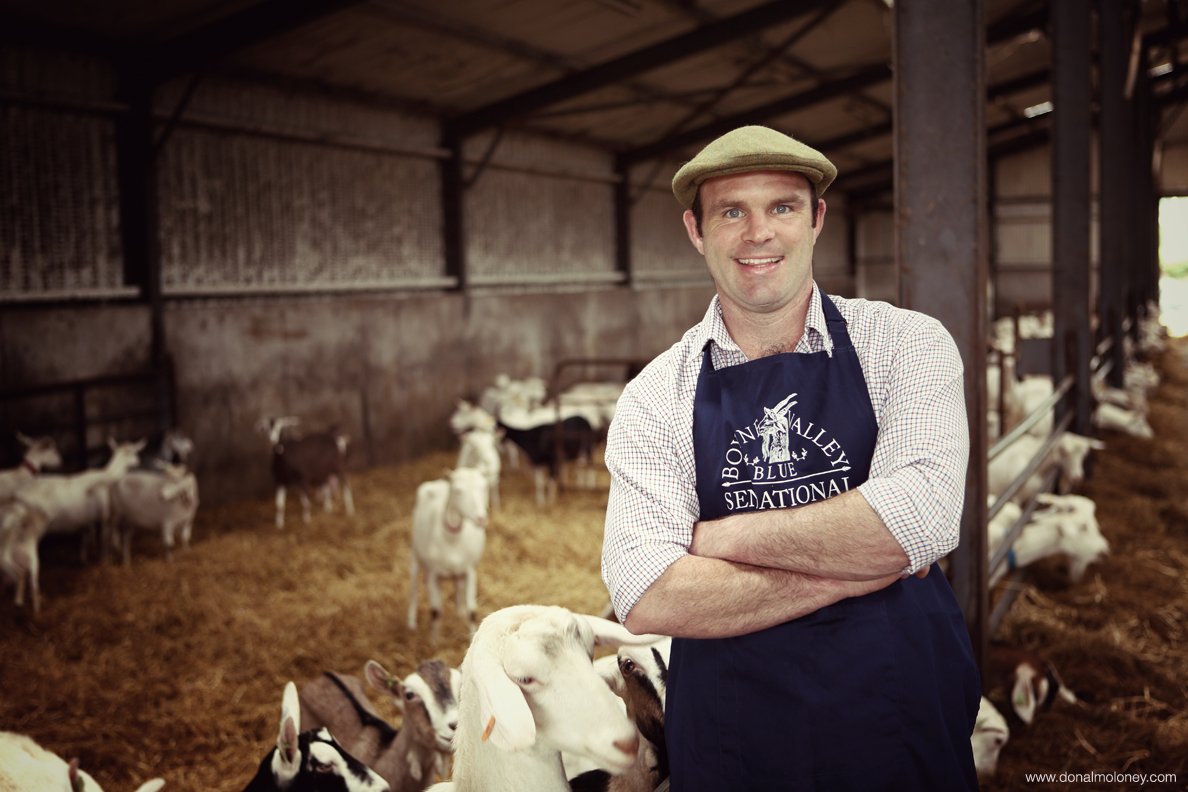 Follow a day in the life of goat farmers Michael and Jenny Finegan of <a href="/Boynevalleyblue/">Boyne Valley Cheese</a> on Snapchat this Thursday! 🐐 ow.ly/PDaW308kGOH