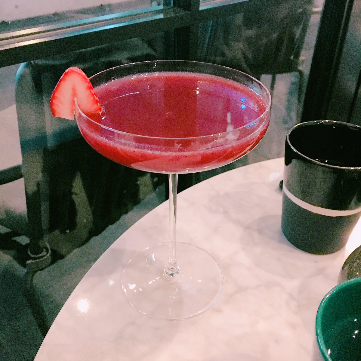 renachan326's tweet photo. あかねとmeeting💞 
ELLEcafeのゆめのかいちごのスムージーボンボン売り切れでした😭🍓
あと3日しかないけどリベンジしたい💭
ジェラピケでおそろい買った💕
私がピンクであかねがホワイト👭
バレンタイン限定のやつ💌
ピンクのイルミネーション綺麗だった💖 https://t.co/iLYWhlqWml