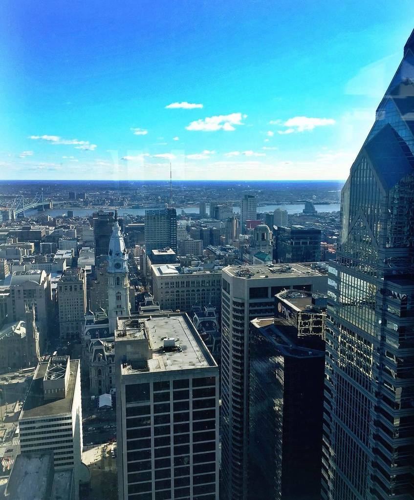 DevelopPhilly's tweet image. Views from the @kw_centercity #yearinreview - we love this city! #philadelphia #benfrankli… ift.tt/2kt7zBW