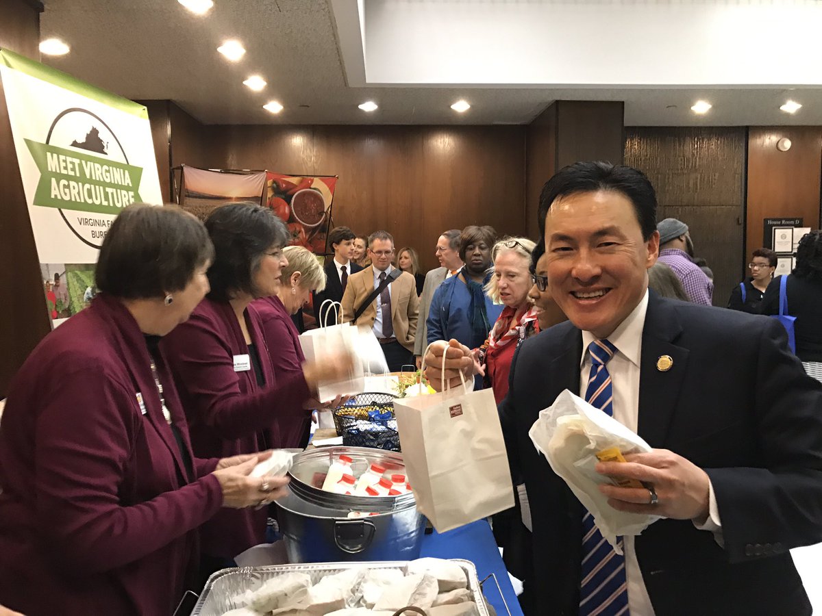 VaFarmBureau's tweet photo. We're excited you're excited about your #VirginiaGrown BLT and #vamilk, Del. @MarkKeam! #MeetVaAg https://t.co/ZyFHA8GtM9