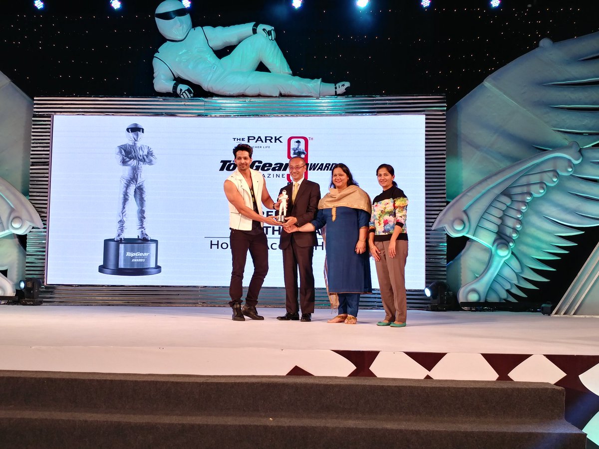 TopGearMagIndia's tweet photo. The Green Car of the Year award goes to the #Honda Accord Hybrid. #TGAwards @LODHA @SBICard_Connect https://t.co/bdItzJ7j2U