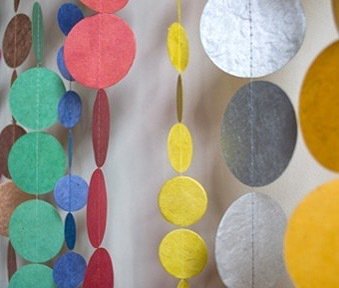 Large and small circle garlands - now from 50p each. And get an EXTRA 20% off with code: EXTRA20. #madprices #whent…